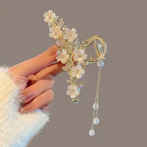 Large Metal Pearl Bell Orchid Tassel Hair Clip