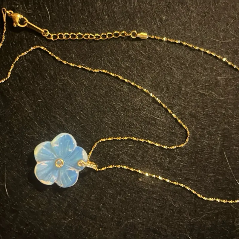Opalite Flower Pendant Necklace, Female Daily Choker with Necklace Chain, Fashion Costume Jewelry Accessory