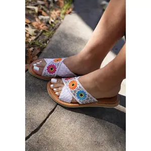 Emma Sandals White - Women's Summer Footwear, Comfortable Design, Ideal for Walking, Ideal for Outdoor Activities