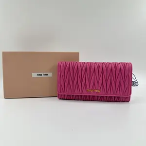 Pre-owned miumiu leather wallet pink