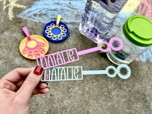 CUSTOMIZED BUBBLE WANDS