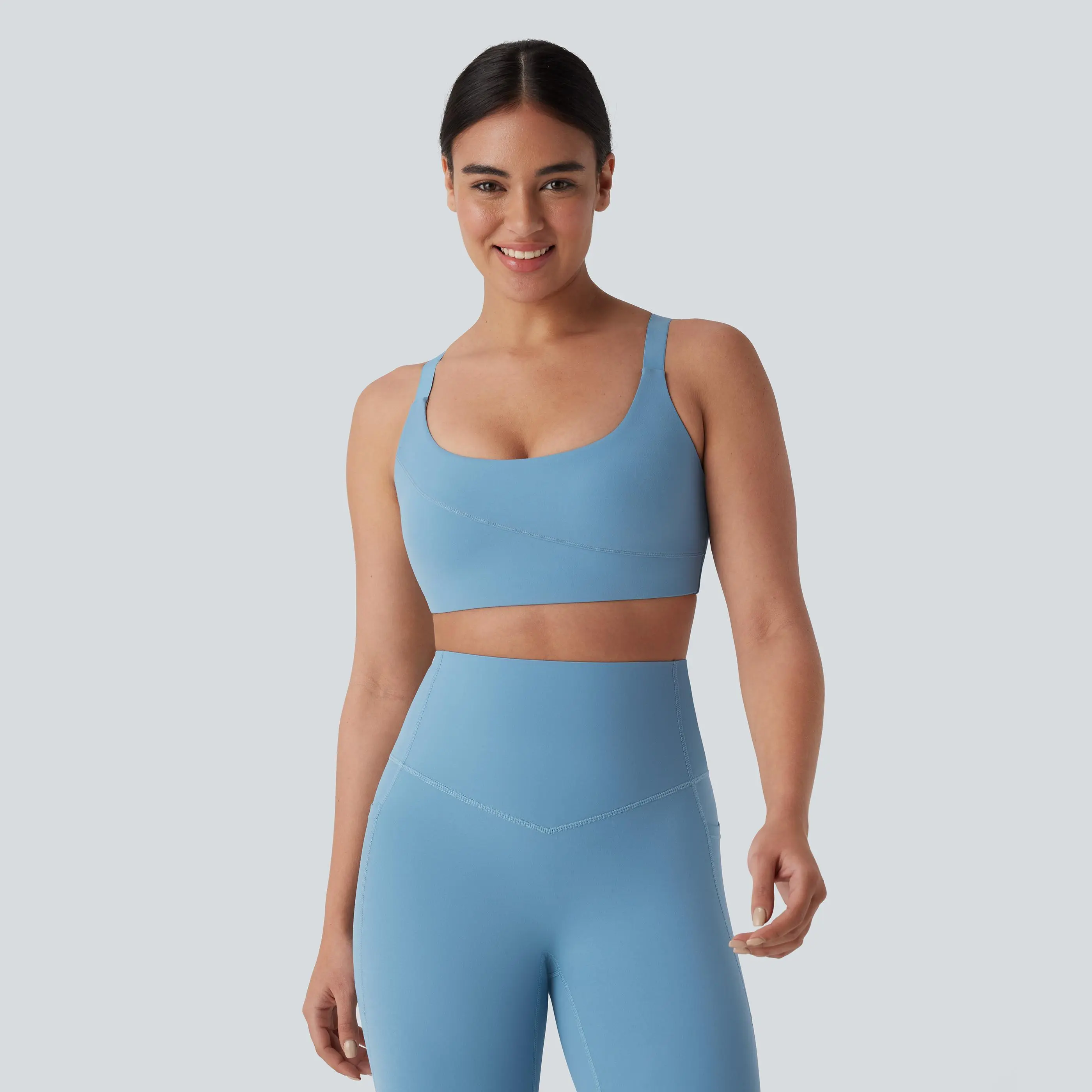 Halara UltraSculpt Medium Support  U Neck Adjustable Strap Workout Sports Bra Activewear