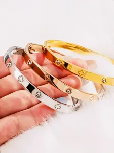 Stainless Steal Luxury Womens Bracelet W LOGOS