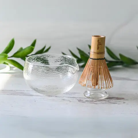 Textured Spouted Glass Matcha Bowl Pattern 1 Bamboo Matcha Whisk and Whisk Holder Set for Tea Making Accessories Tools Kit