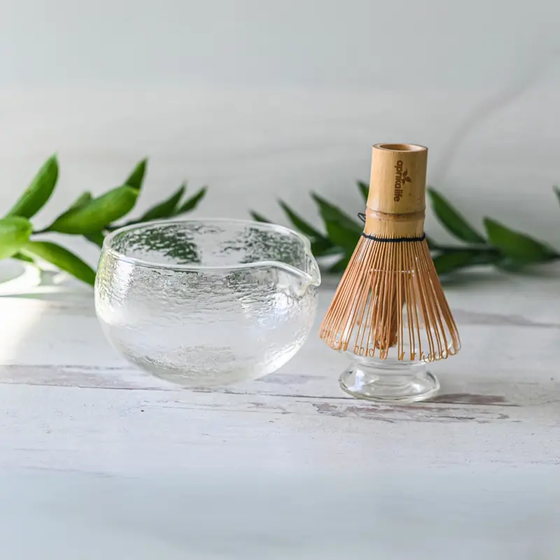 Textured Spouted Glass Matcha Bowl Pattern 1 Bamboo Matcha Whisk and Whisk Holder Set for Tea Making Accessories Tools Kit