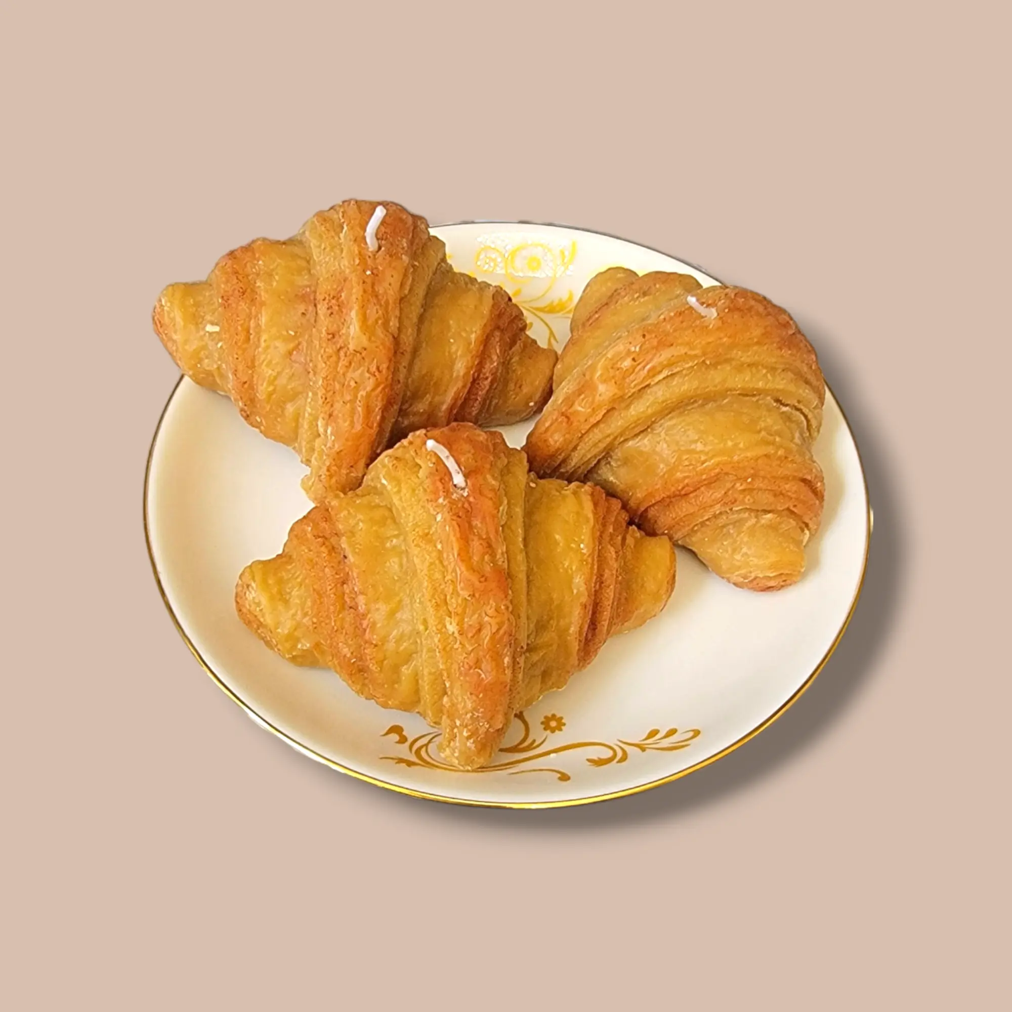 Golden Butter Croissant Candle – Hyper-Realistic Dessert Candle for Luxury Home Decor, Giftable & Aesthetic