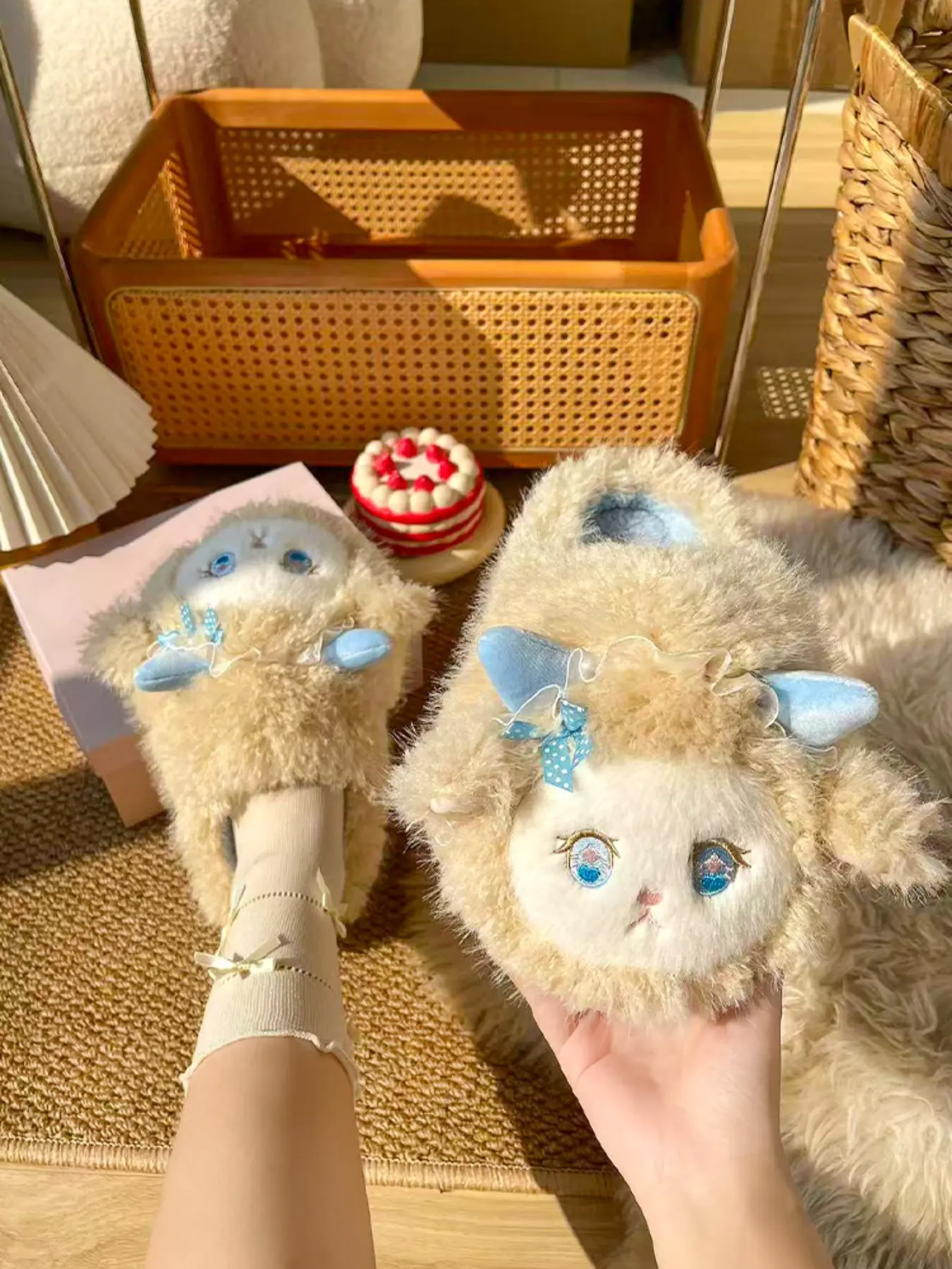 Cute Sheep Cotton Slippers for Women, Warm Indoor Shoes for Fall & Winter, Thick Sole Cartoon Design, Comfortable Home Footwear