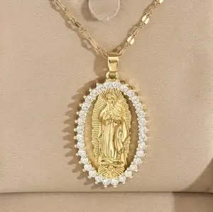 cadenita baño de oro Guadalupana