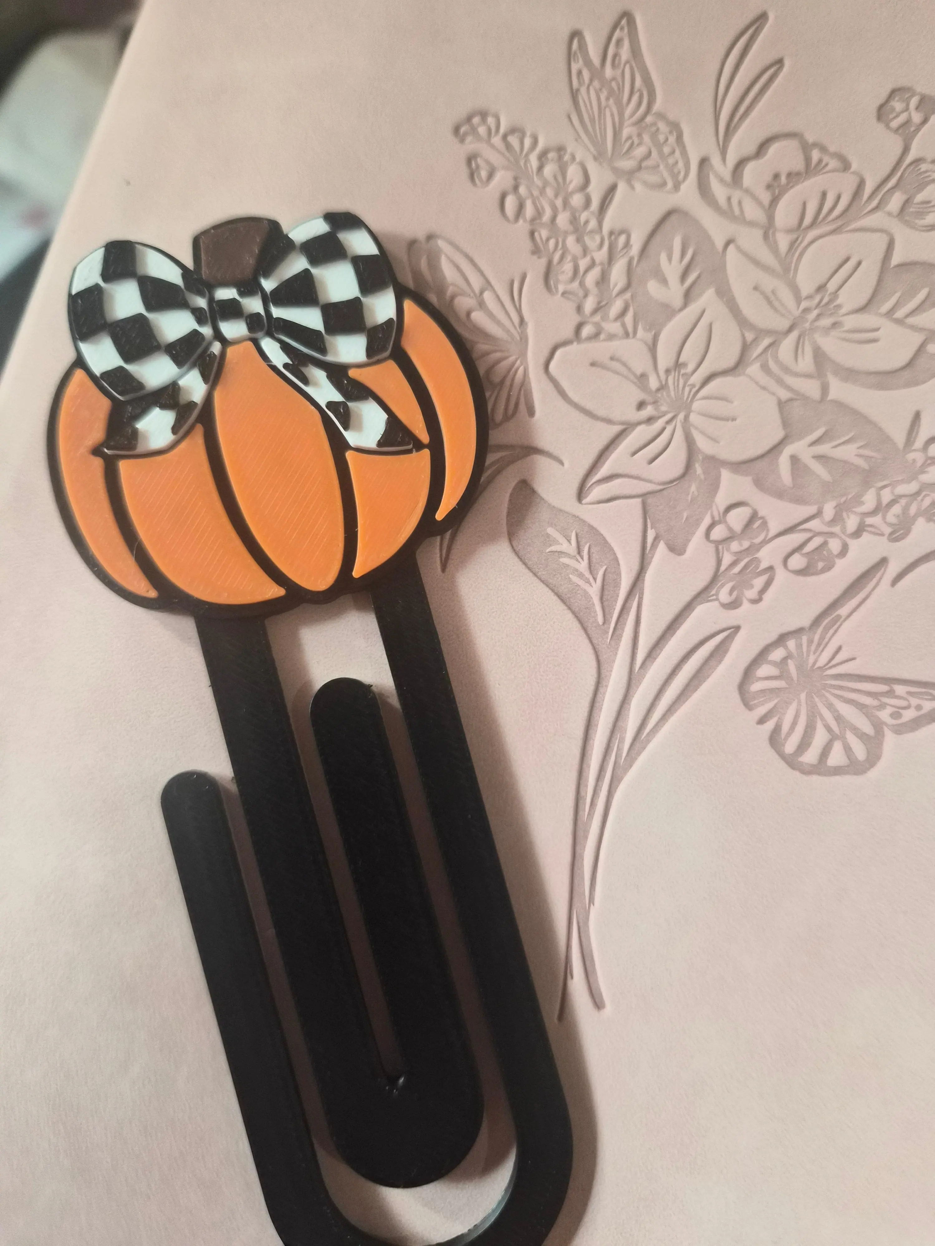 Black and White Checkered Bow Pumpkin Jumbo Paperclip