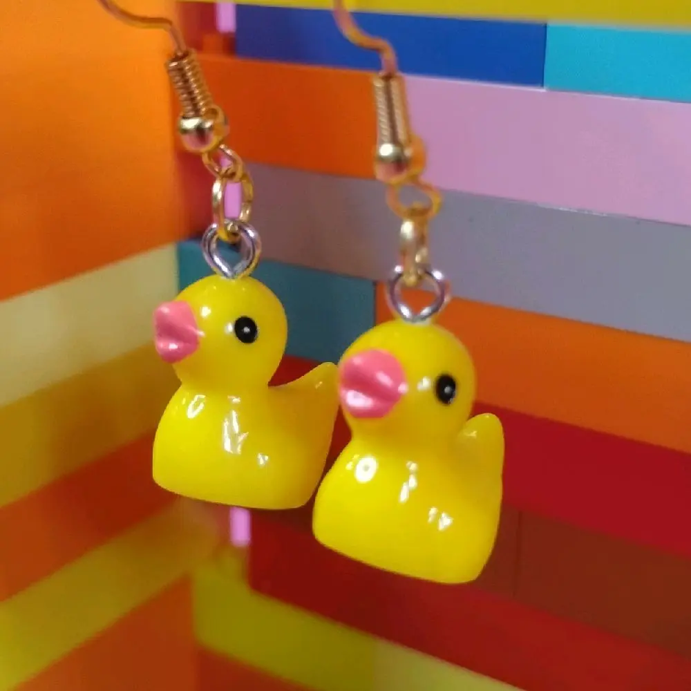 Cute Duck Earrings for Women and Girls, Playful Plastic Animal Style Jewellery Accessories, Lightweight for Everyday Wear, Lightweight Earring