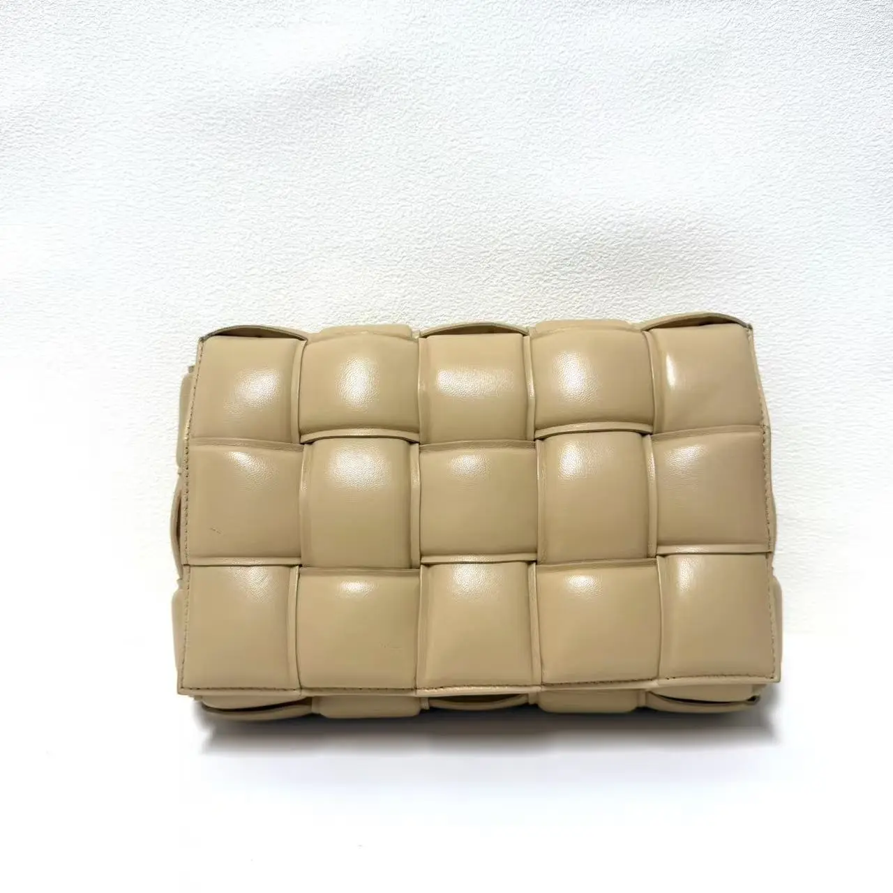 Pre-owned BOTTEGA VENETA Nappa Crossbody Bags Padded Cassette Intrecciato Beige CPU0602CART