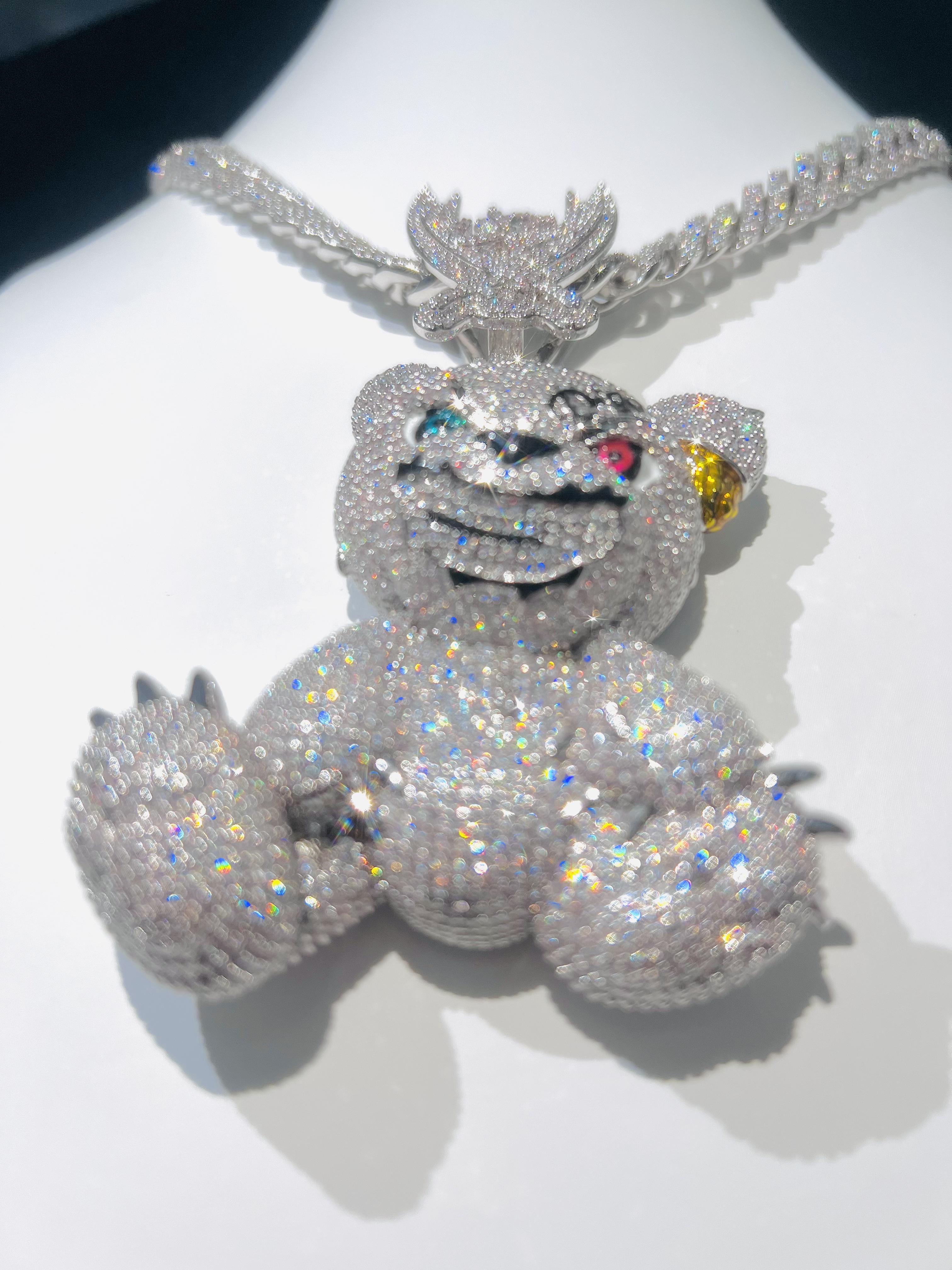 Luxury Little Ice Bear Customized Pendant Ice Crystal Electroplating Process Full Diamond Luxury Pendant Hip Hop Style Little Bear Silicone Diamond Path Tester Gold Plated Fashion Trend Hip Hop Street Culture Jewelry, Father's Day and Mother's Day Gifts