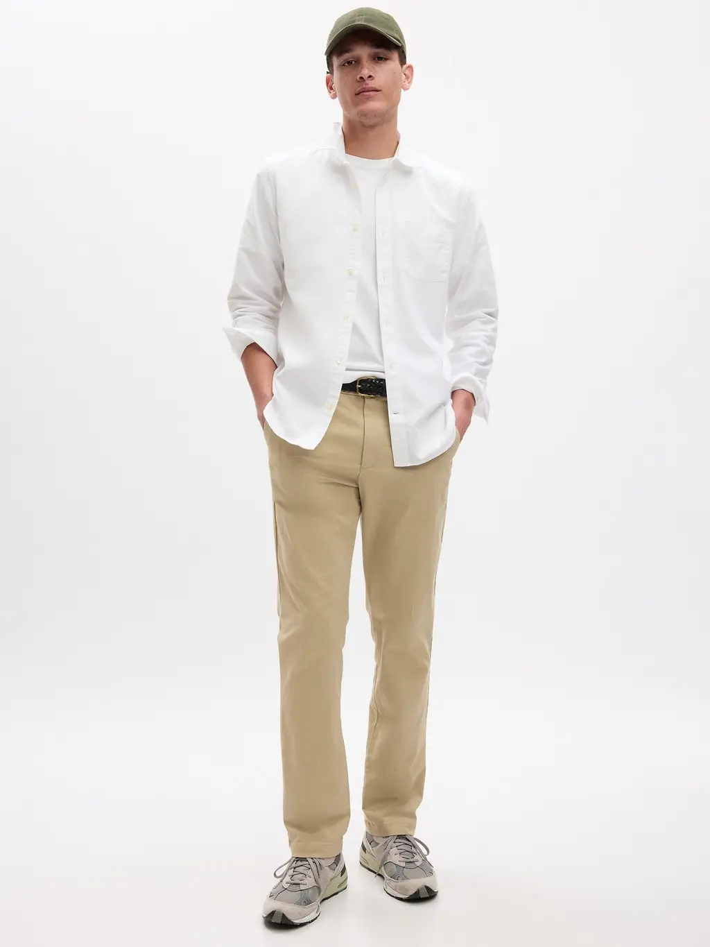 Gap Men's Modern Khakis (Available in: Regular - Tall) Gap Men's Modern Khakis (Available in: Regular - Tall)