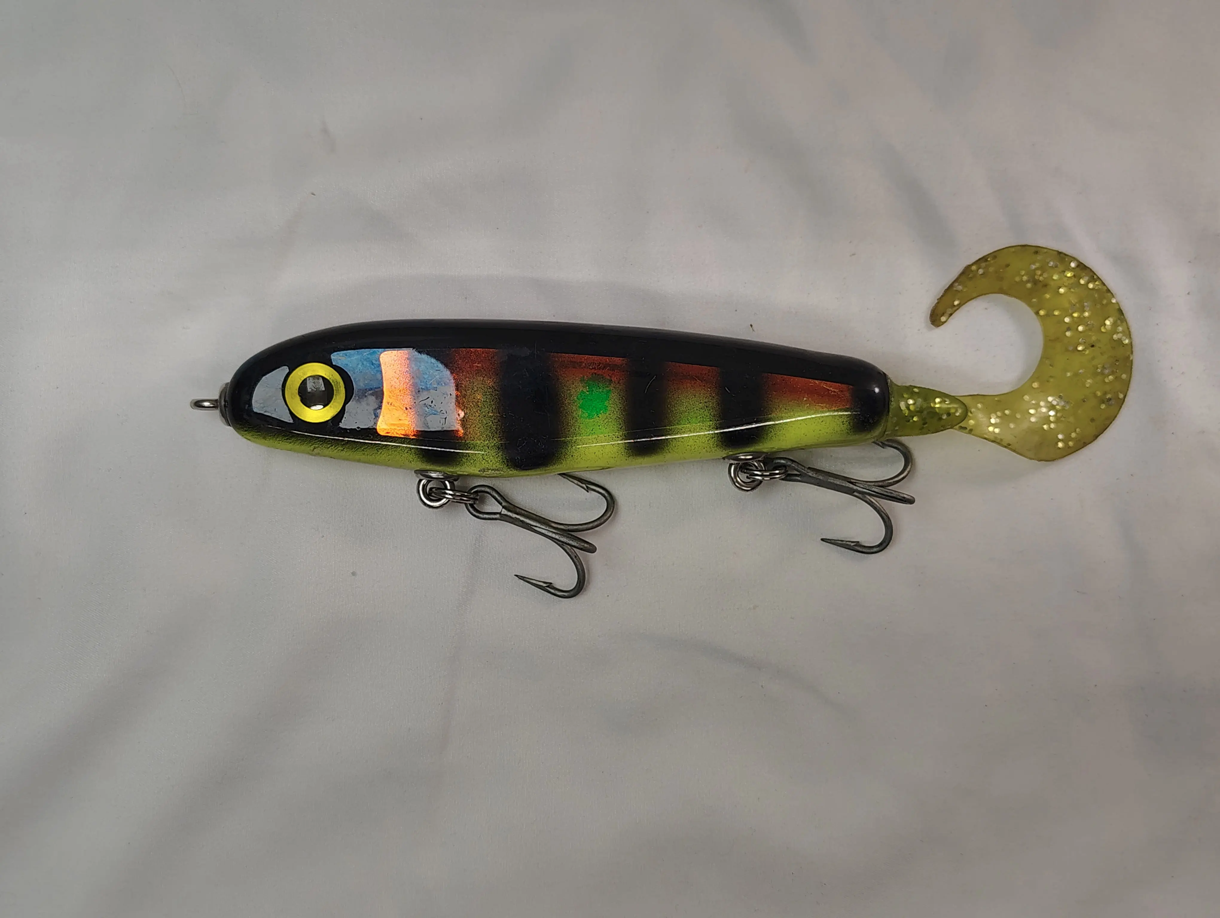 Phantom Lures Glider 6 inch Prism Perch