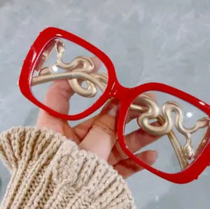Fashion Clear Lens Red and Gold Glasses - Stylish Design with Decorative Frame