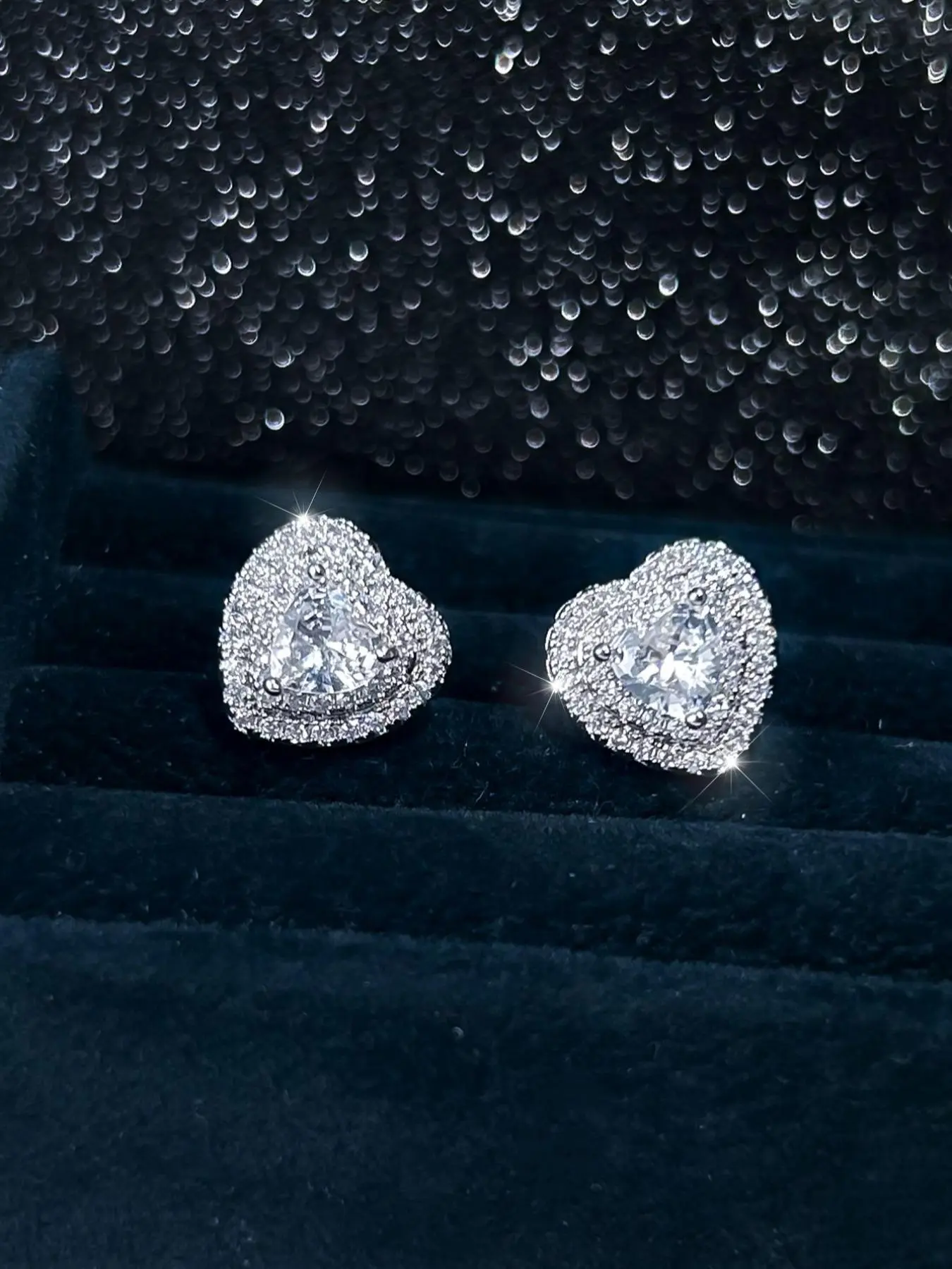Women's Elegant Rhinestone Decor Stud Earrings, 1 Pair Trendy Heart Design Stud Earrings, Chic Luxury Jewelry for Women & Girls for Daily & Party Decor, Zircon Inlaid Stud Earrings, Shining Earrings, Heart Shape Earrings