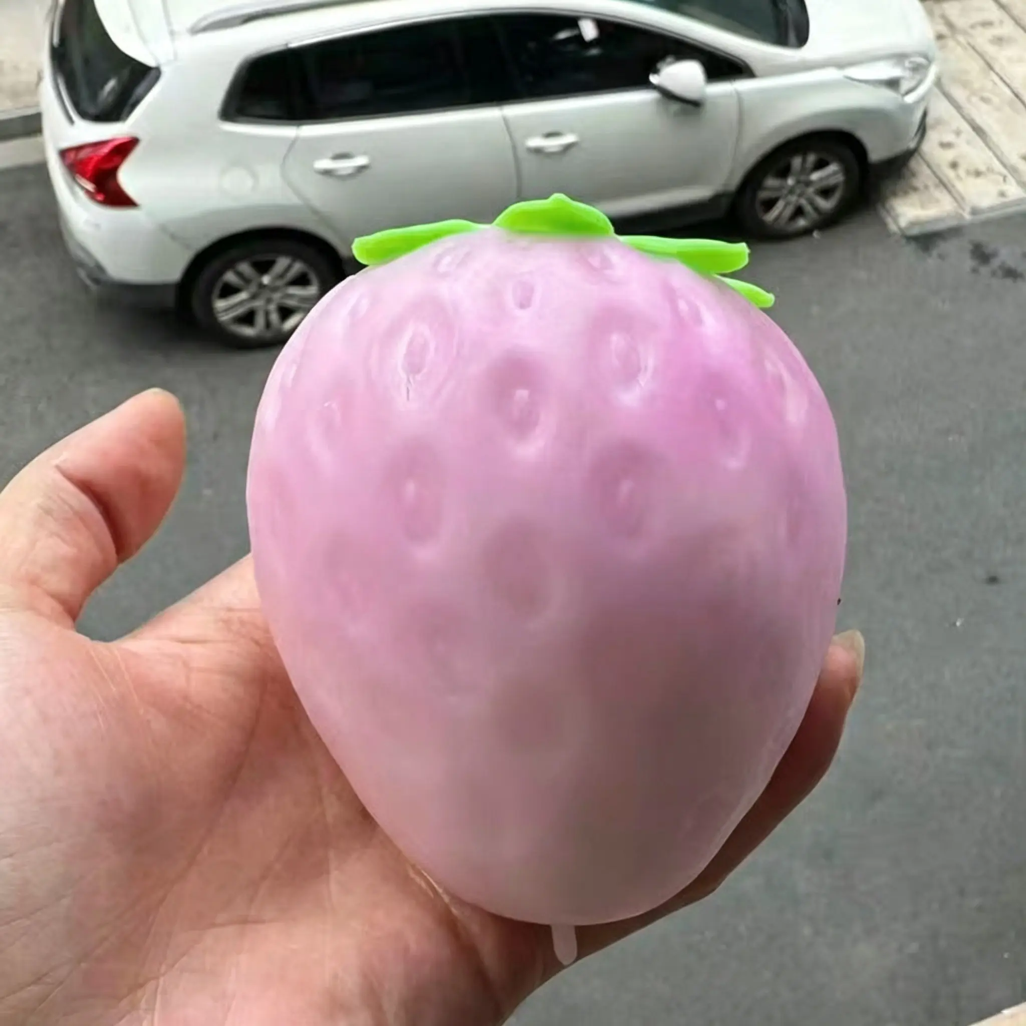 Color Changing Strawberry Squishy Toy - Soft Slow Rising Stress Relief Fidget Toy, Unisex Quirky Cool Gift for Kids, Boy Gifts, Novelty Gag Toy