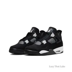 Retro white Thunder Edition black and white color scheme casual sports versatile durable and comfortable basketball shoes