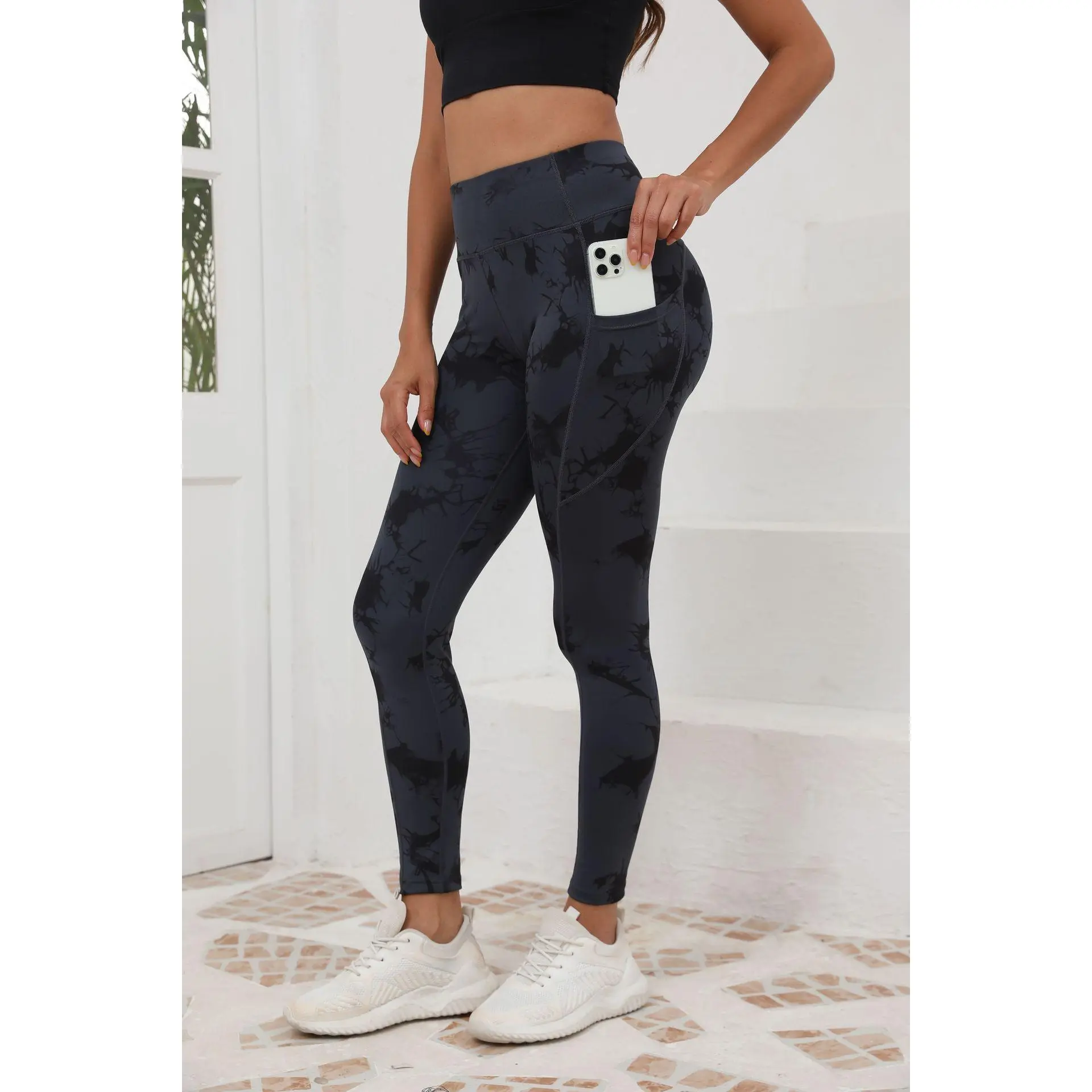 New(New) Women's High-Waisted Sporty Chic Elastane Yoga Leggings - Slim-Fit, Stretchy, Sculpting, Side Pockets, Reflective Accents - All Seasons Sports Bottoms for Gym, Cycling
