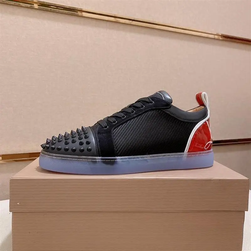 Figure 7 (Shoe Size)