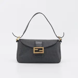 Pre-owned FENDI canvas Shoulder Bags Baguette cloth handbag in black BGP199044