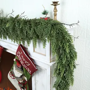 Realistic Christmas Garland for Mantle Real  Thick/Lush Artificial Cedar Garlands Christmas Decorations Indoor Christmas Garland for Stairs Railing Outdoor Table Xmas Holiday Decor Greenery 5FT