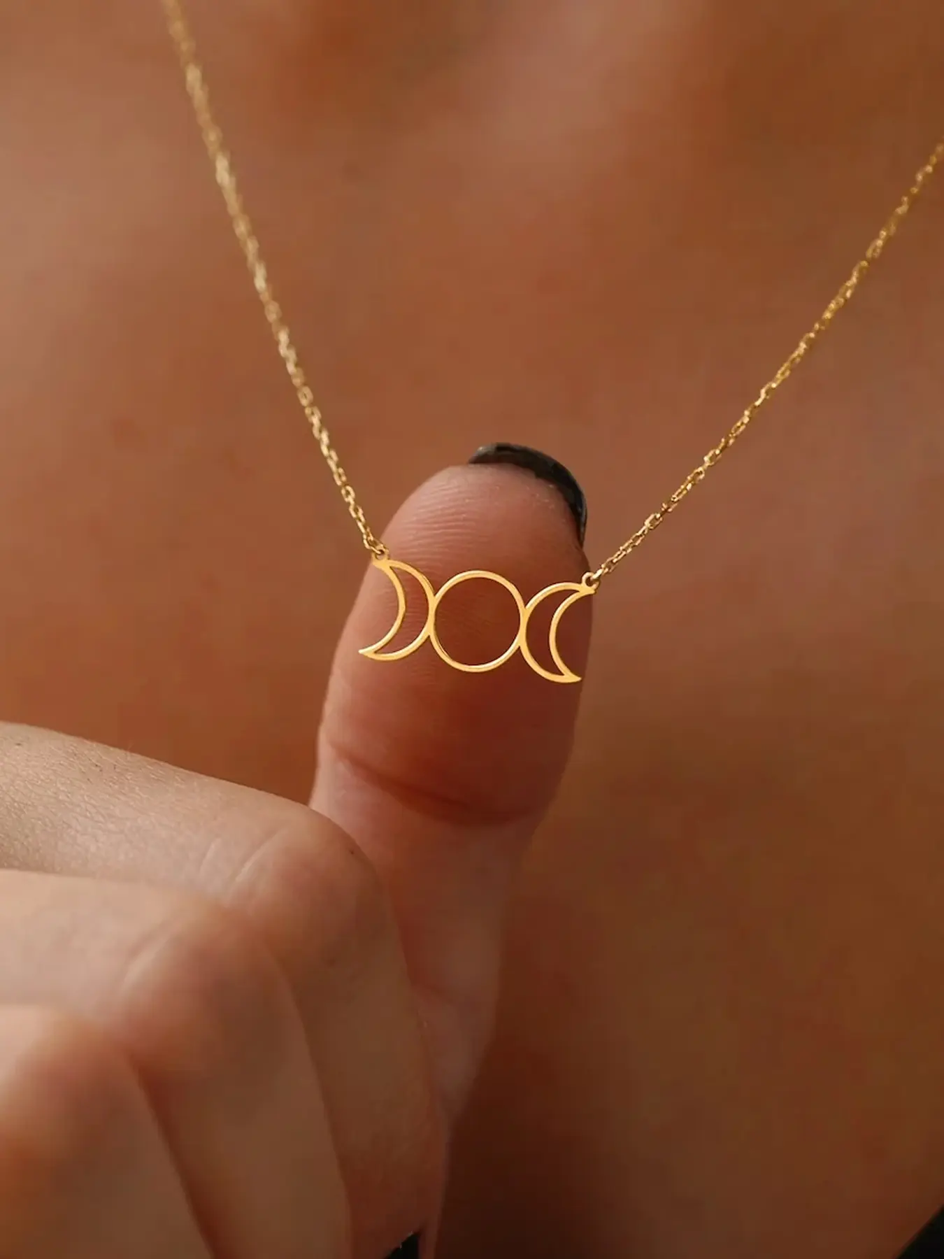 Vintage Simple Hollow Moon Stainless Steel Dainty Fine Chain Necklace, Fashionable Elegant Necklace for Women, Versatile Everyday Jewelry Accessory, Dainty Necklaces