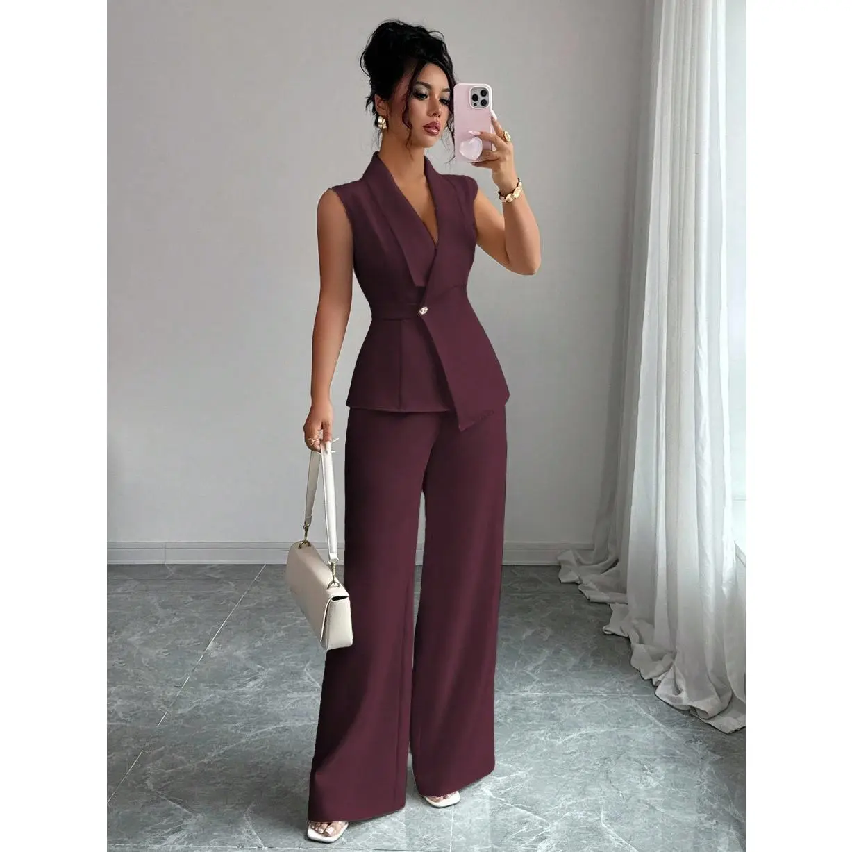 Dark purple (sleeveless)