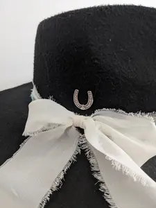 Horseshoe Hat Tack Pins