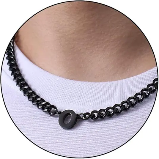 O letter necklace (black)