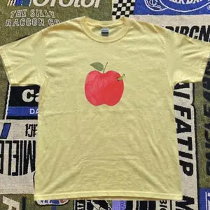 Apple Graphic Baby Tee– Cute Cartoon Graphic Top