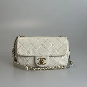 Pre-owned CHANEL Lambskin Crossbody Bag Classic Flap Large Mini White Quilted Crinkled Waxed with Pearl Infused Leather Woven Chain and Gold Tone Hardware 54178964