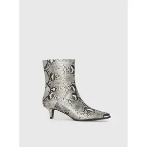 Therapy Shade Boots Black / White Snake