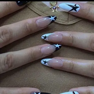 24 pcs Almond Shaped Nails with Black and white Stars for Nail Art and Nail Care almond press