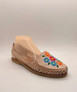 Artesia Huaraches Lucia Flores (Women)