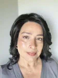 Casual Carlie Styles by Selene Heat-friendly Left Mono-part Tress Allure-Boss Crowns Collab Style Unisex Shoulder-length Soft Curls Volume Wave Top Hand-knotted Lace Front