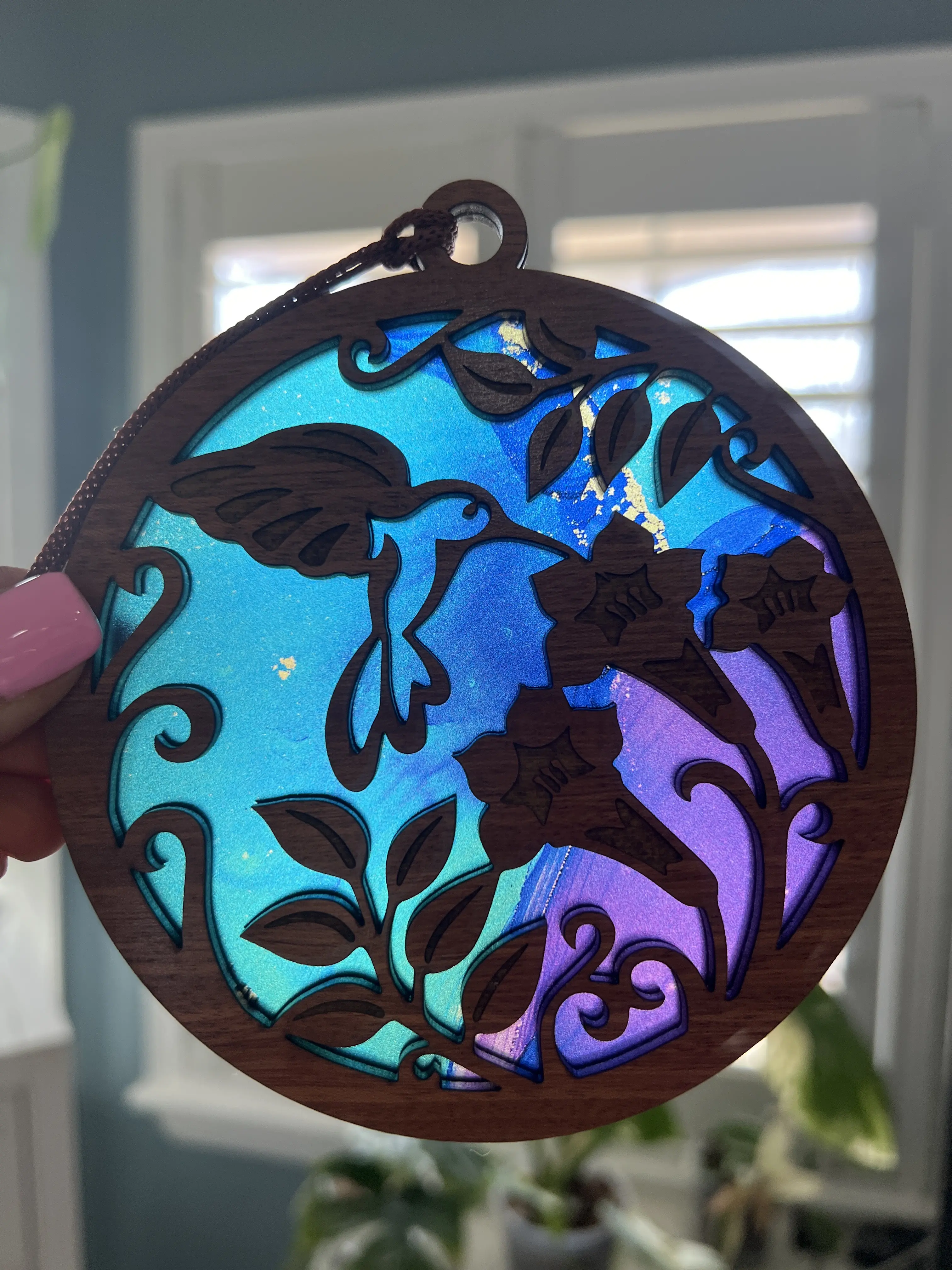 Hummingbird Suncatcher for Sunny Window Hummingbird Suncatcher for Sunny Window
