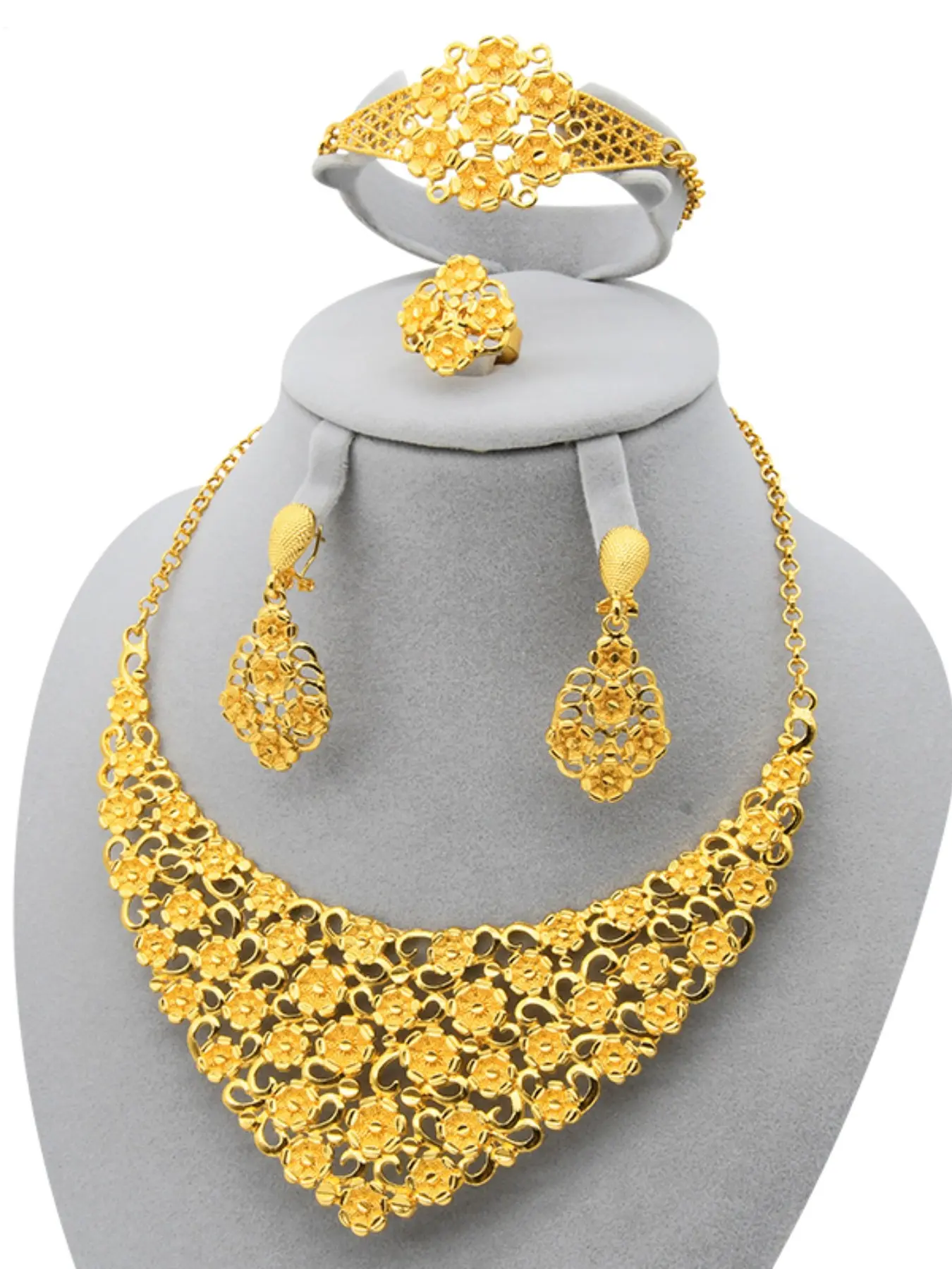 African Gold Plated Flower Fashionable Jewelry Set for Women, 4-Piece Dubai Arabic Style Necklace Bracelet Ring Earring Combo, Elegant Party Accessories