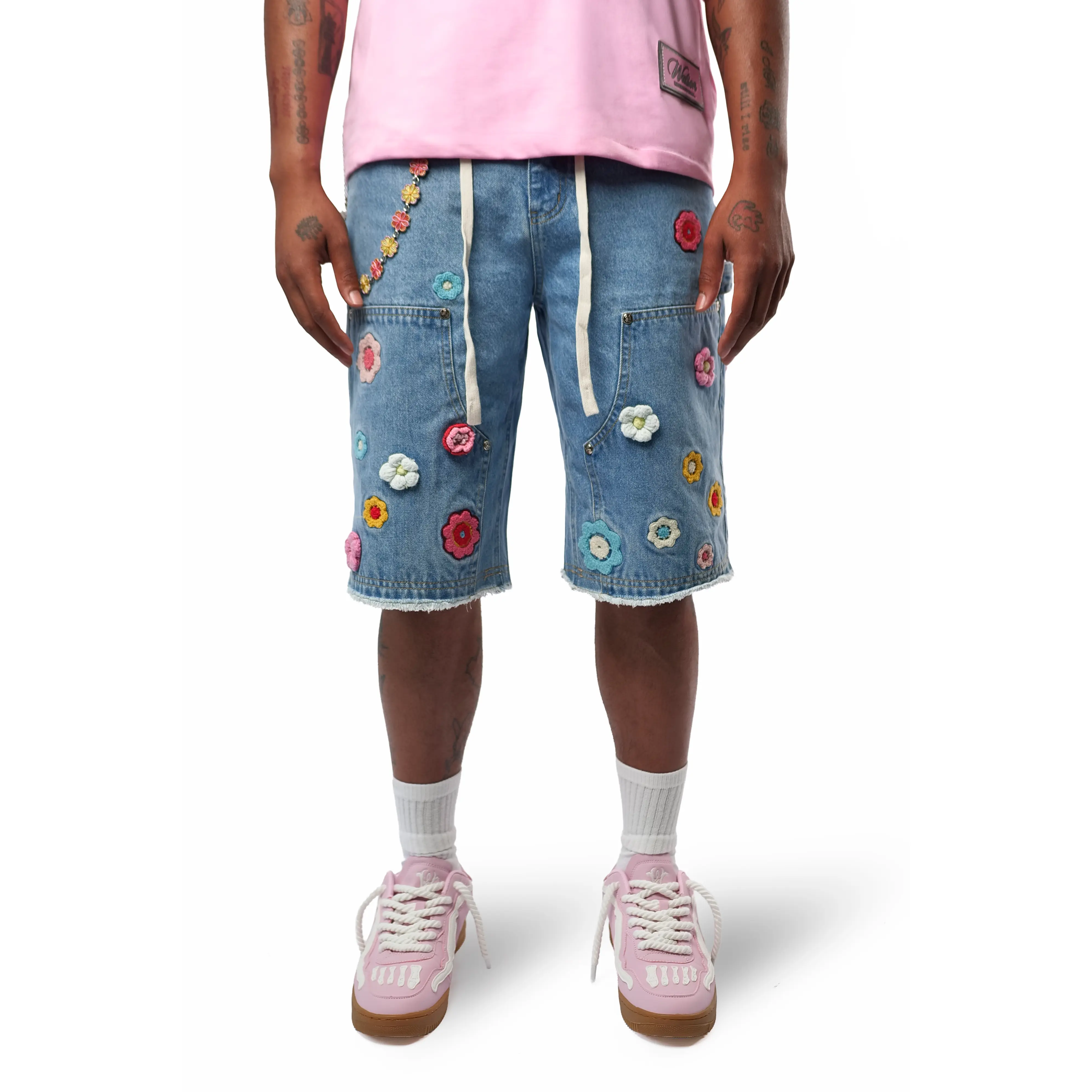 WATSON CROCHET FLOWER LIGHT WASH DENIM SHORTS
