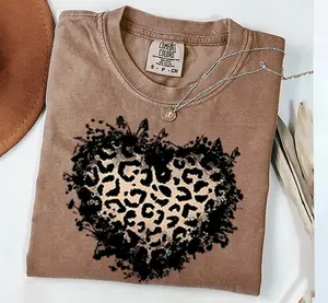 Comfort Colors Leopard Heart Graphic Tee, Trendy Cheetah Print Heart Shirt, Boutique Western Aesthetic T-Shirt Women