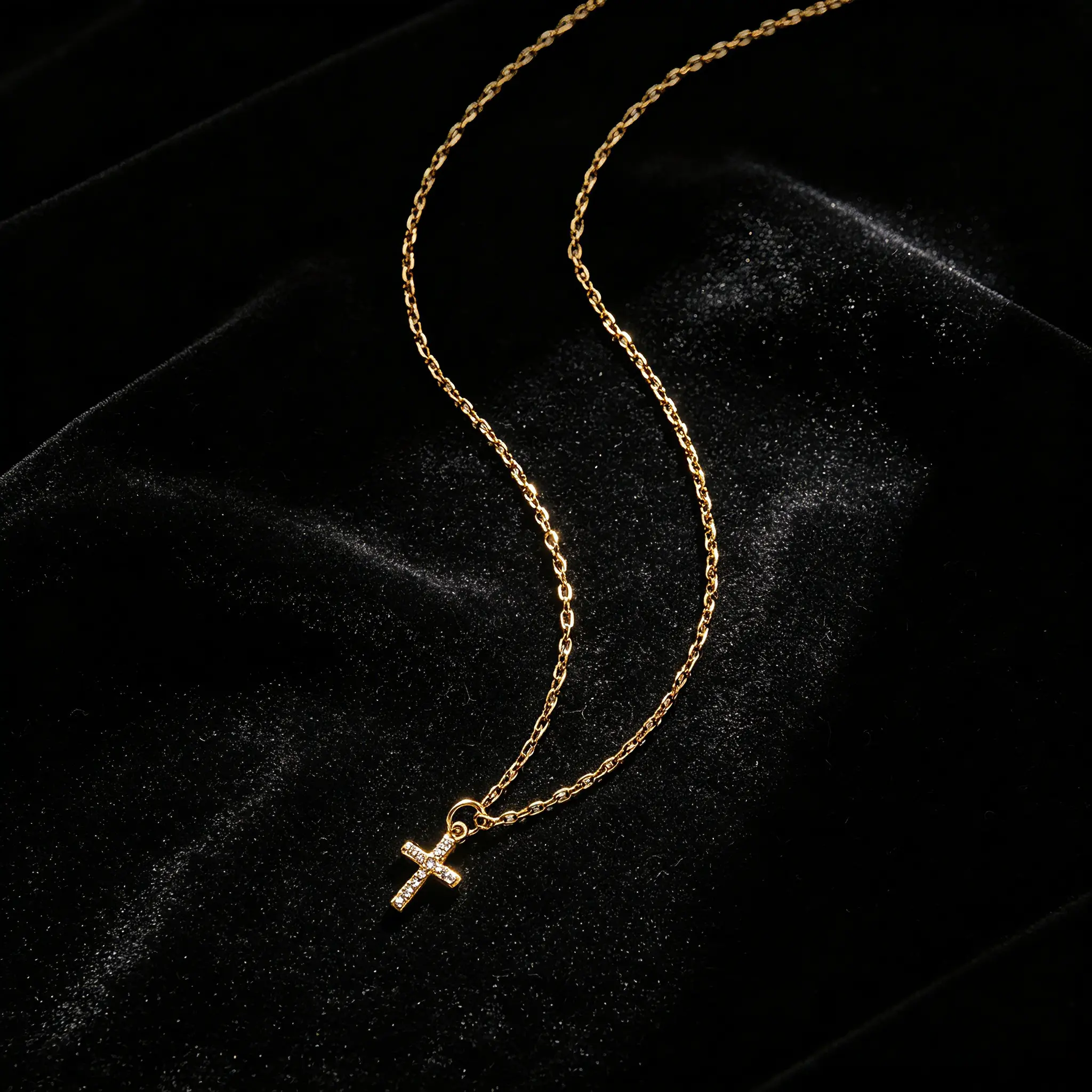 Women’s silver cross necklace, exquisite silver cross necklace  Cross necklace, jewellery, Christian baptism, religious faith, jewellery gifts confirmation last supper mom wife girlfriend sister bible charms Gold-Plated Jesus Crucifix fashion chain