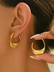 Fashion Geometric Twisted C-Shaped Earrings, Hypoallergenic Stainless Steel, Perfect for Parties and Commuting, Elegant Design Gift