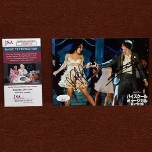 Vanessa Hudgens and Zac Efron 5 x 7 Signed JSA Authenticated Photograph