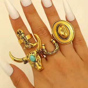 4pcs Vintage Western Cowboy Boot Hat Ring Set Stylish Geometric Gold Horseshoe Adjustable Ring Women's Everyday Party Jewelry Gift