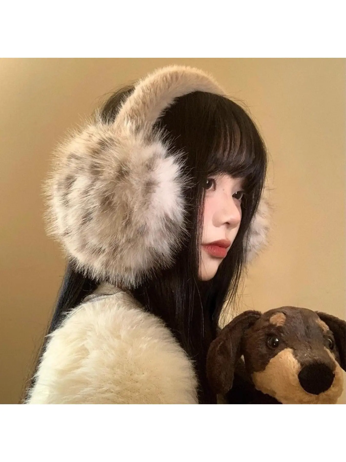 Leopard Print Fleece Ear Muffs for Women Winter Fluffy Ear Bags Ear Covers Cycling Anti-Freeze Cold Protection Warm Ear Warmers Ear Protectors