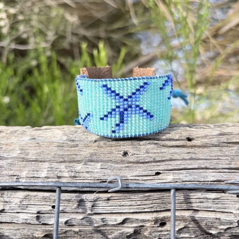 Purple starfish loom bracelet (small)