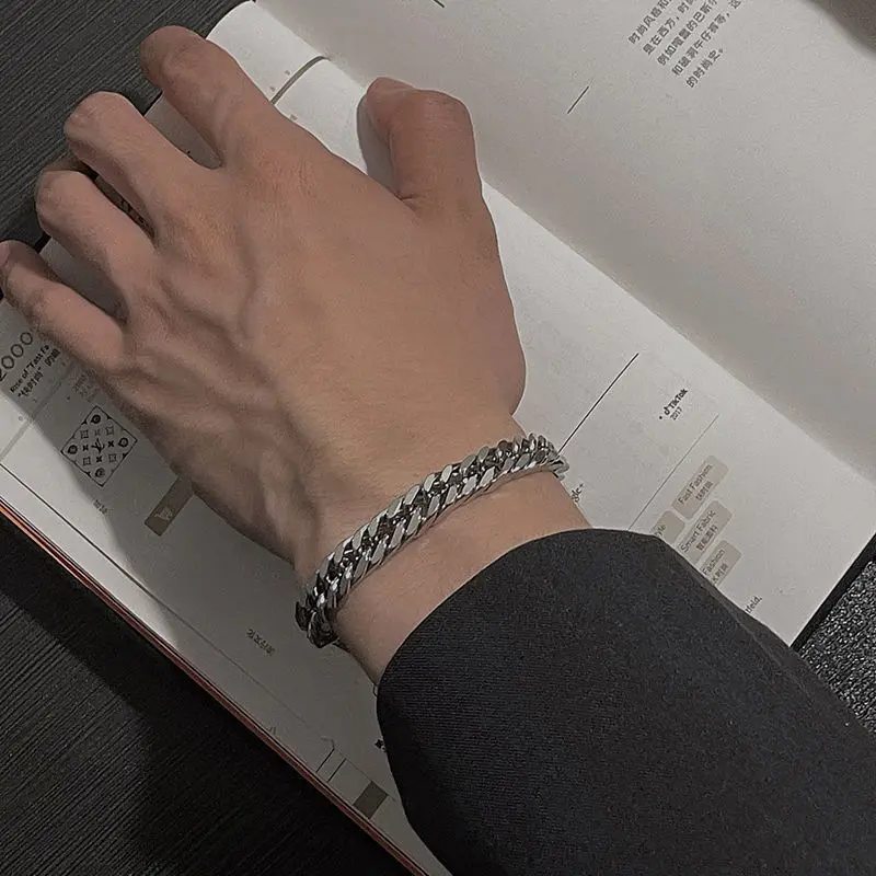 2242 # Cuban Chain Bracelet