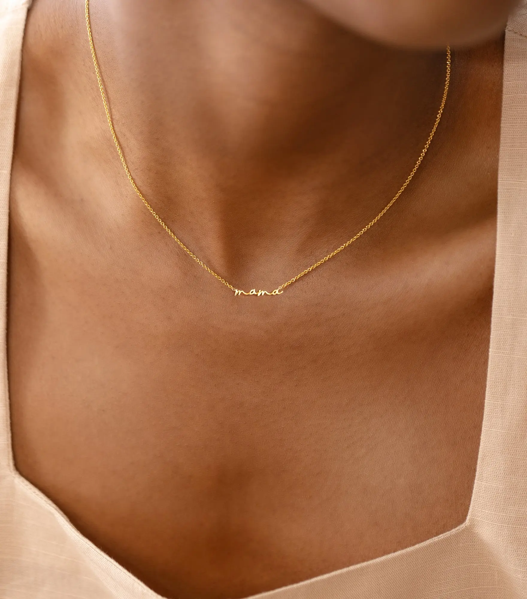 Moodear Mama Necklace for Women - Pendant Necklace Gifts for New Mom, Expecting Mom