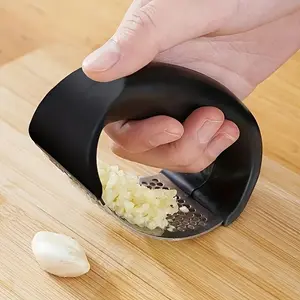 Stainless Steel Garlic Mincer, Manual Vegetable and Fruit Chopper, Easy-To-Use Kitchen Tool, Ideal for Home, Restaurant, Supermarket