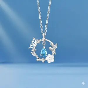 Exquisite Necklace with Butterfly & Flower Design - Elegant & Versatile for Casual & Formal Wear - Perfect Jewelry Addition